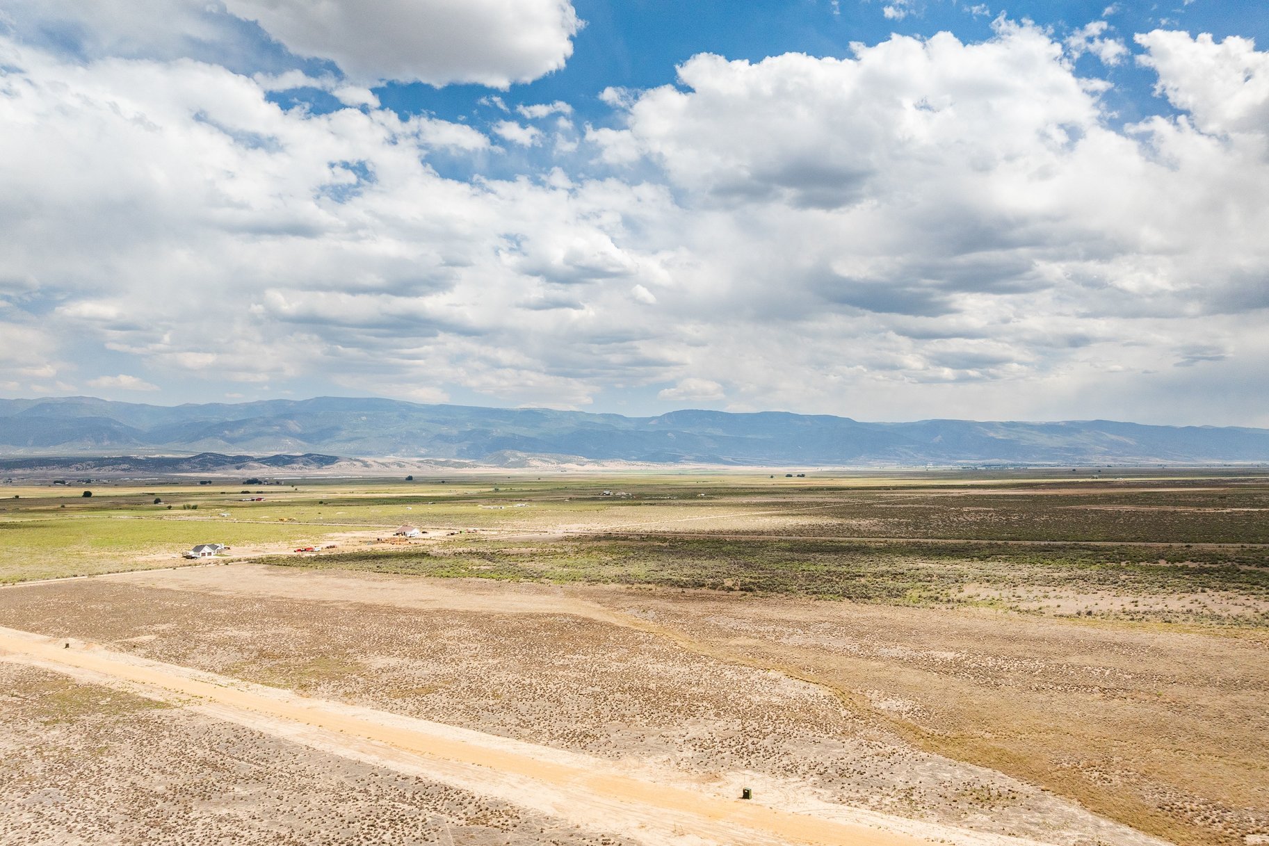  8.5-Acre Lots, No HOA, Stunning Horseshoe Mountain Views - 物件實景