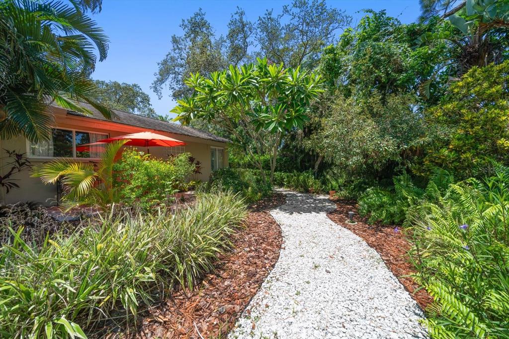 Dunedin, Florida, 34698, United States, 4 Bedrooms Bedrooms, ,3 BathroomsBathrooms,Residential,For Sale,1995790