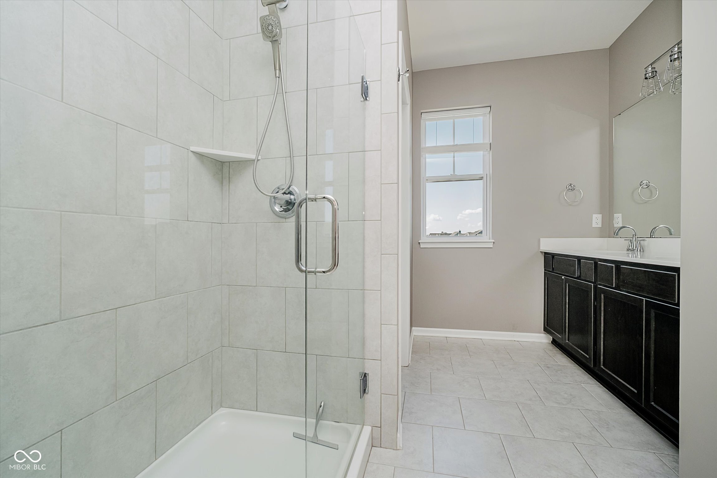 Westfield, Indiana, 46074, United States, 4 Bedrooms Bedrooms, ,4 BathroomsBathrooms,Residential,For Sale,1982855