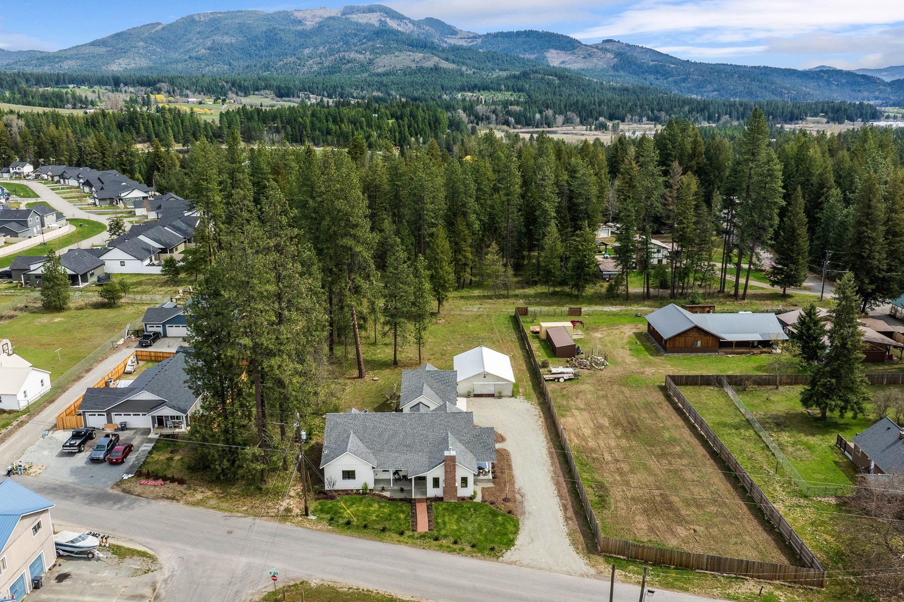  River Town Revival - 物件實景