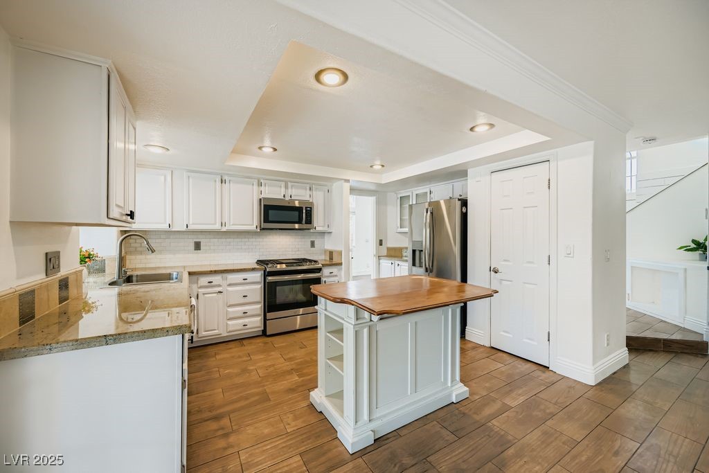 North Las Vegas, Nevada, 89031, United States, 4 Bedrooms Bedrooms, ,3 BathroomsBathrooms,Residential,For Sale,1941055