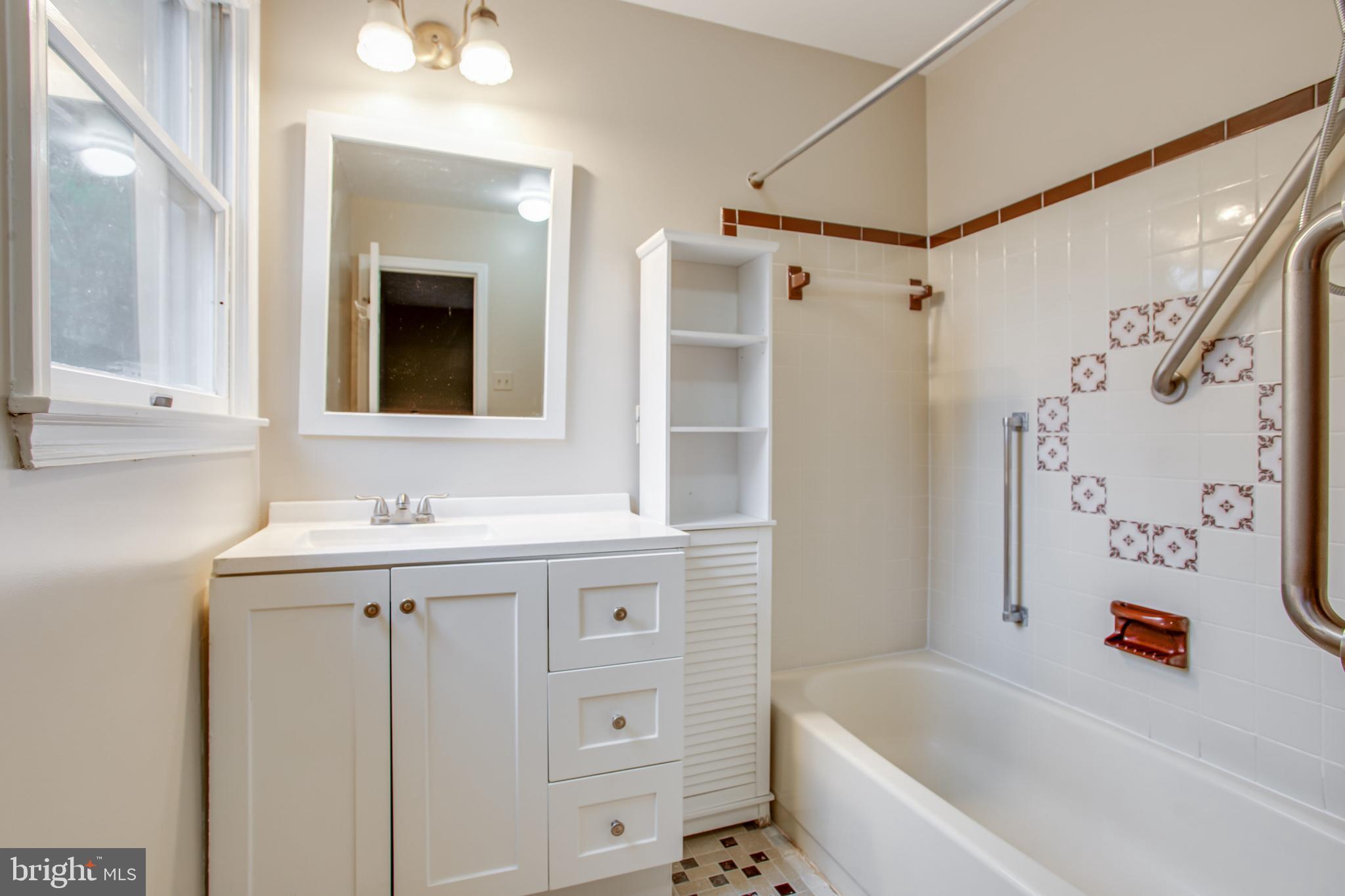 Waldorf, Maryland, 20603, United States, 3 Bedrooms Bedrooms, ,3 BathroomsBathrooms,Residential,For Sale,1909518