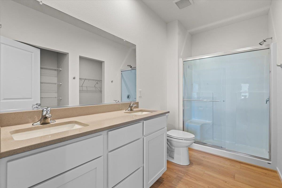 Deer Park, Washington, 99006, United States, 3 Bedrooms Bedrooms, ,2 BathroomsBathrooms,Residential,For Sale,1877408