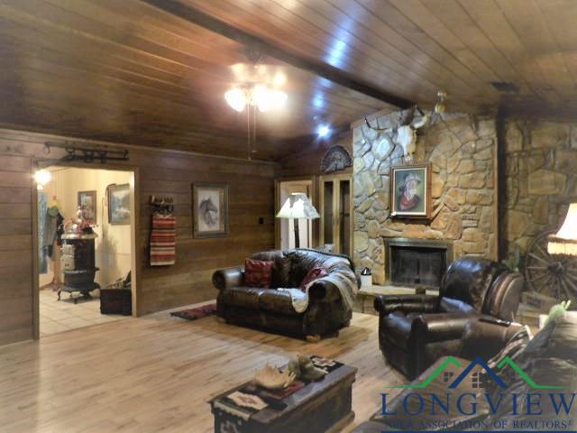 912 CR 3920, Hawkins, Texas, 75765, United States, 4 Bedrooms Bedrooms, ,3 BathroomsBathrooms,Residential,For Sale,912 CR 3920,1629044