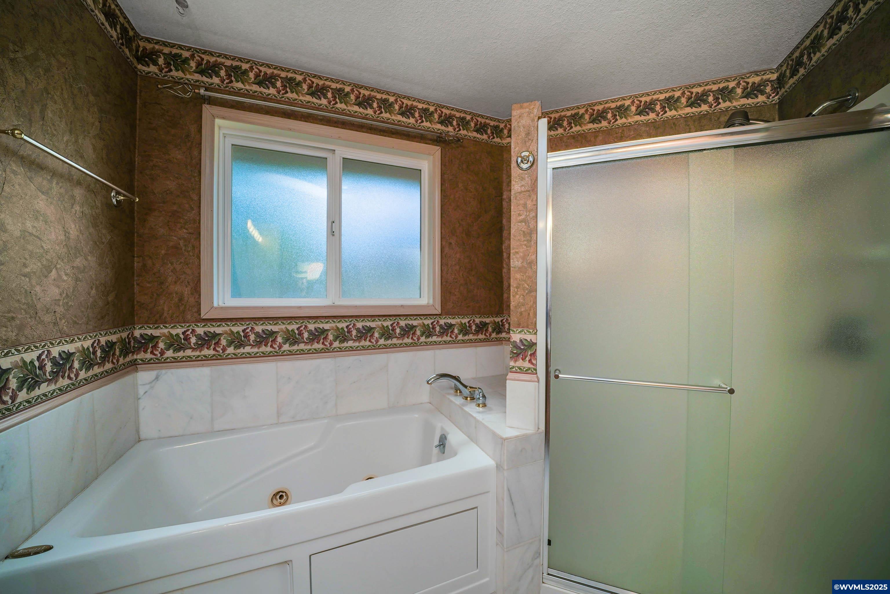 Salem, Oregon, 97304, United States, 3 Bedrooms Bedrooms, ,3 BathroomsBathrooms,Residential,For Sale,1826833