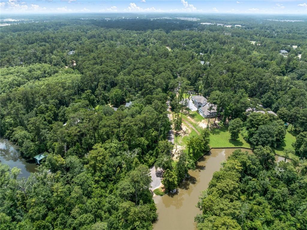 Covington, Louisiana, 70433, United States, 4 Bedrooms Bedrooms, ,4 BathroomsBathrooms,Residential,For Sale,1882669