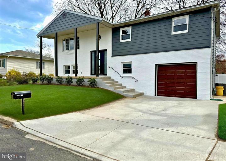 Lawrence, New Jersey, 08648, United States, 4 Bedrooms Bedrooms, ,3 BathroomsBathrooms,Residential,For Sale,1930048