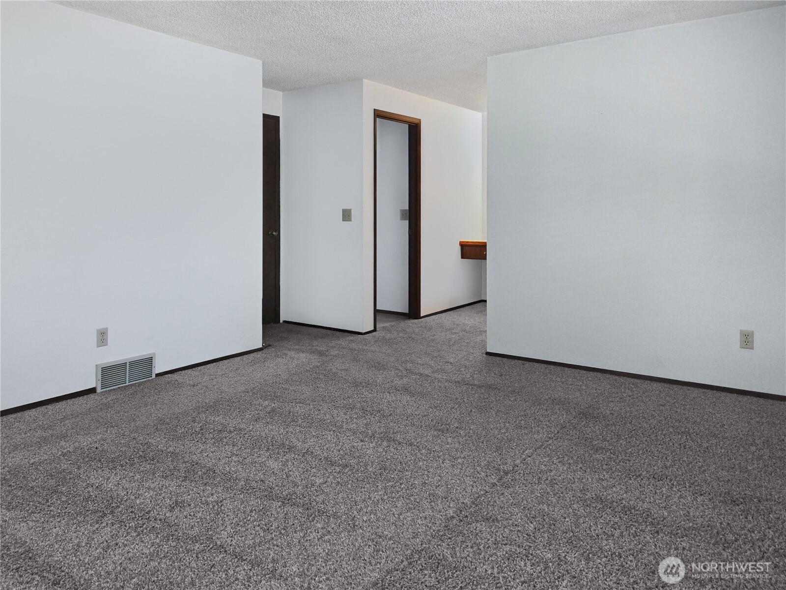 Oak Harbor, Washington, 98277, United States, 3 Bedrooms Bedrooms, ,2 BathroomsBathrooms,Residential,For Sale,1868757