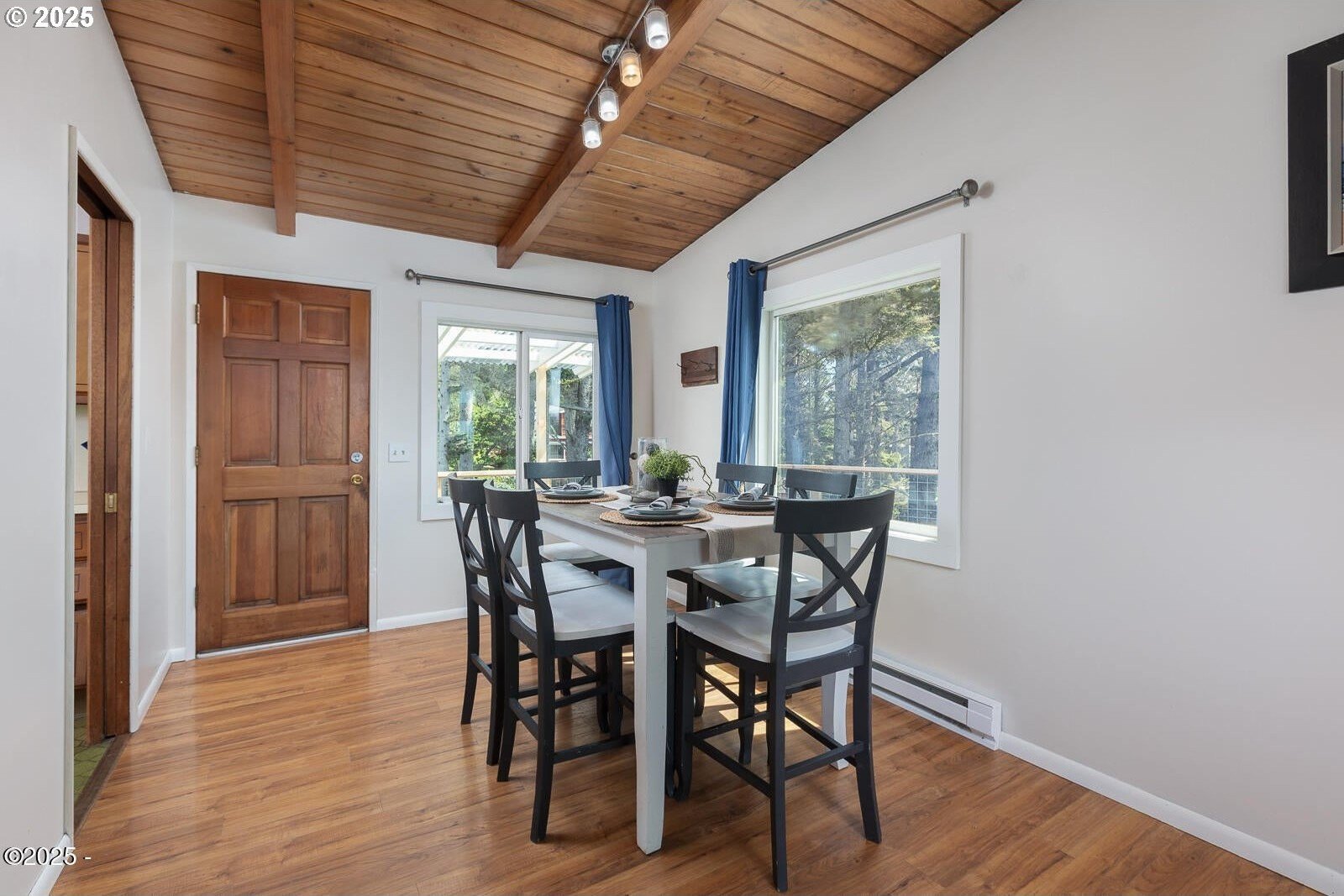 Lincoln City, Oregon, 97367, United States, 3 Bedrooms Bedrooms, ,2 BathroomsBathrooms,Residential,For Sale,1927014