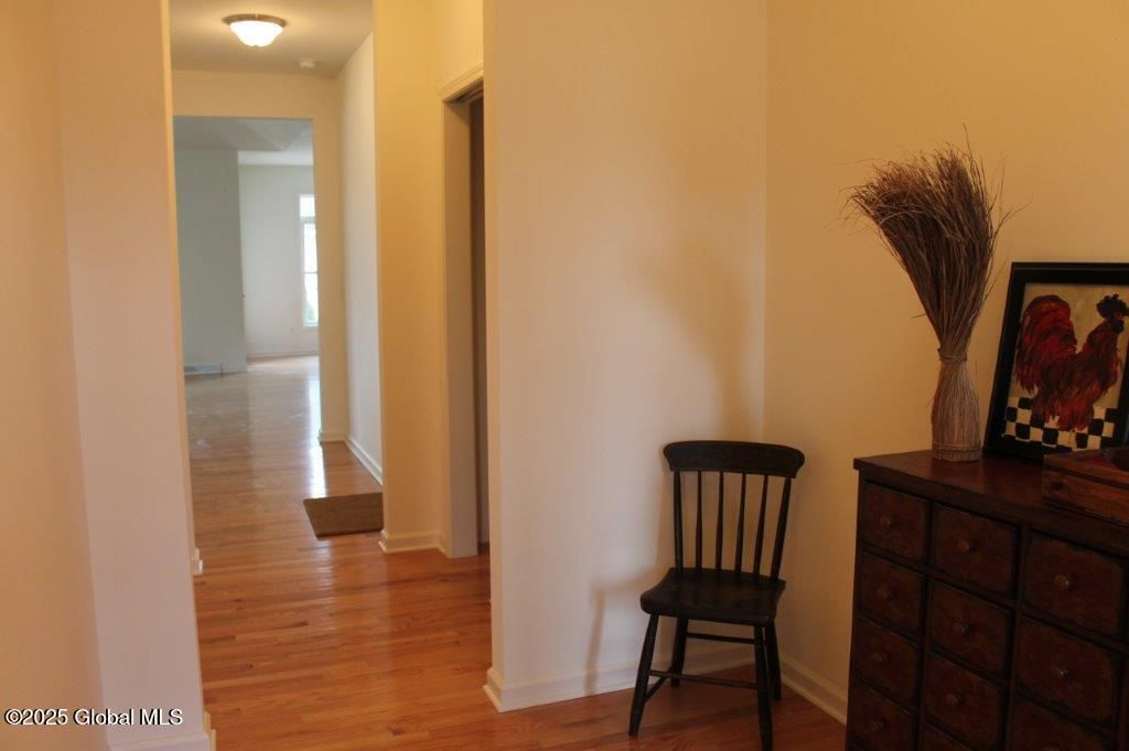 Castleton, New York, 12033, United States, 3 Bedrooms Bedrooms, ,2 BathroomsBathrooms,Residential,For Sale,1967028