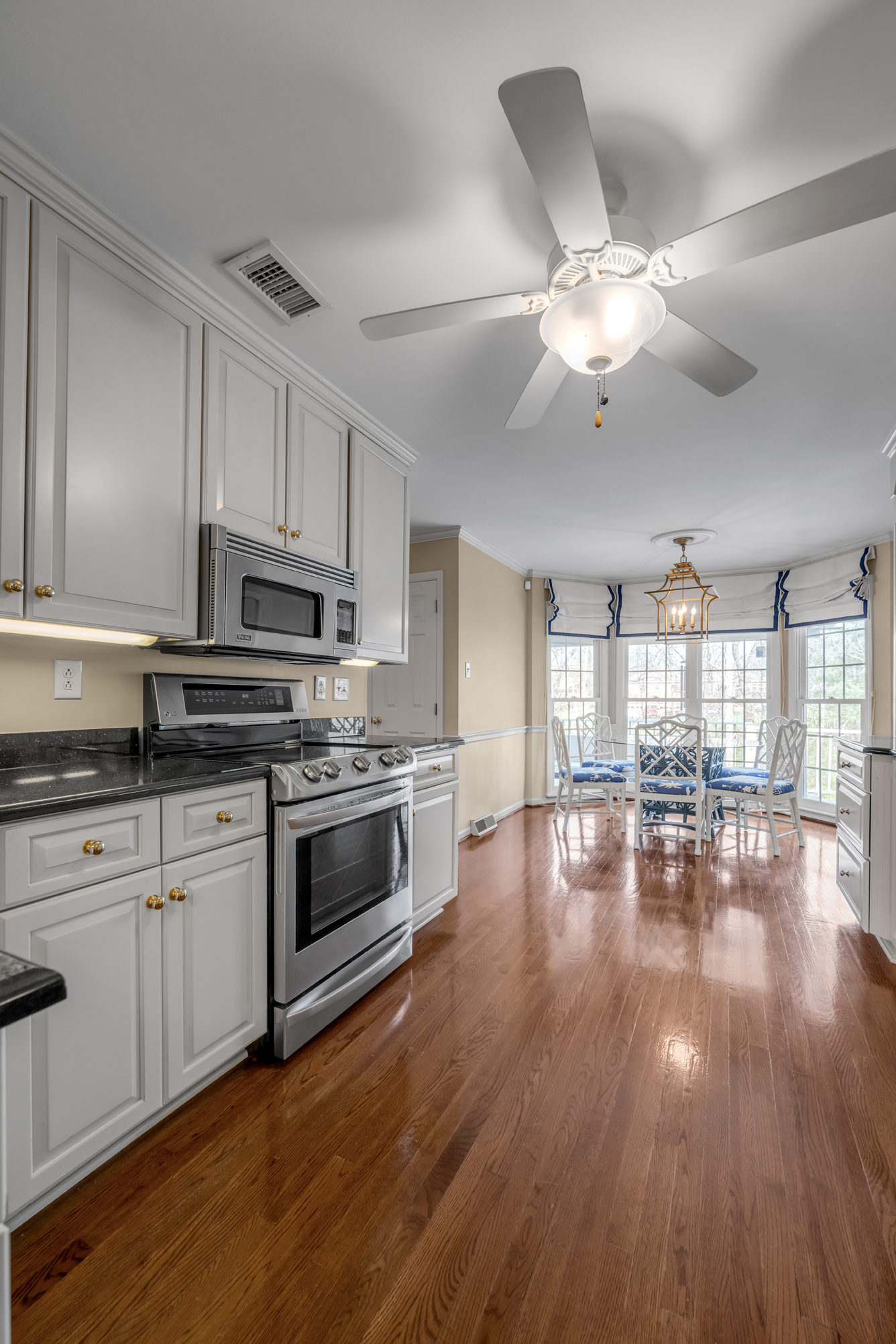  2071 Manor Drive - 物件實景