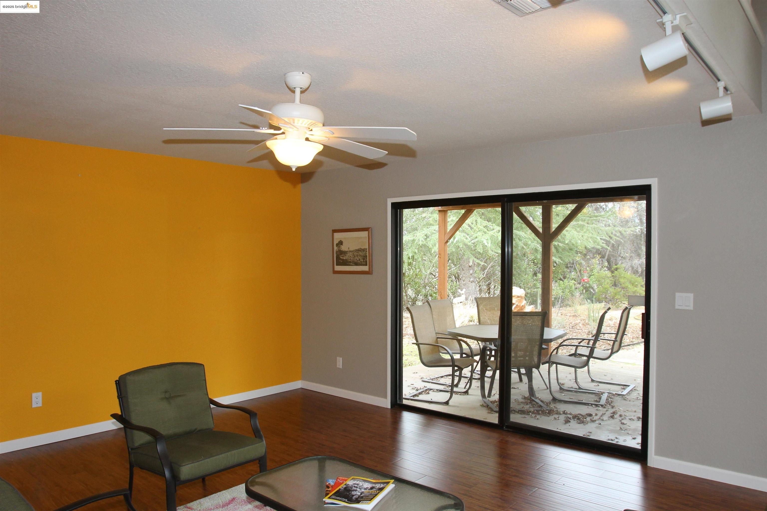 Columbia, California, 95310, United States, 3 Bedrooms Bedrooms, ,4 BathroomsBathrooms,Residential,For Sale,1974290