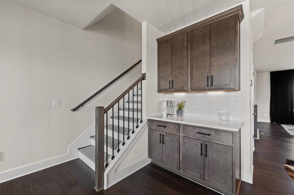 Cumming, Georgia, 30041, United States, 3 Bedrooms Bedrooms, ,4 BathroomsBathrooms,Residential,For Sale,1991085