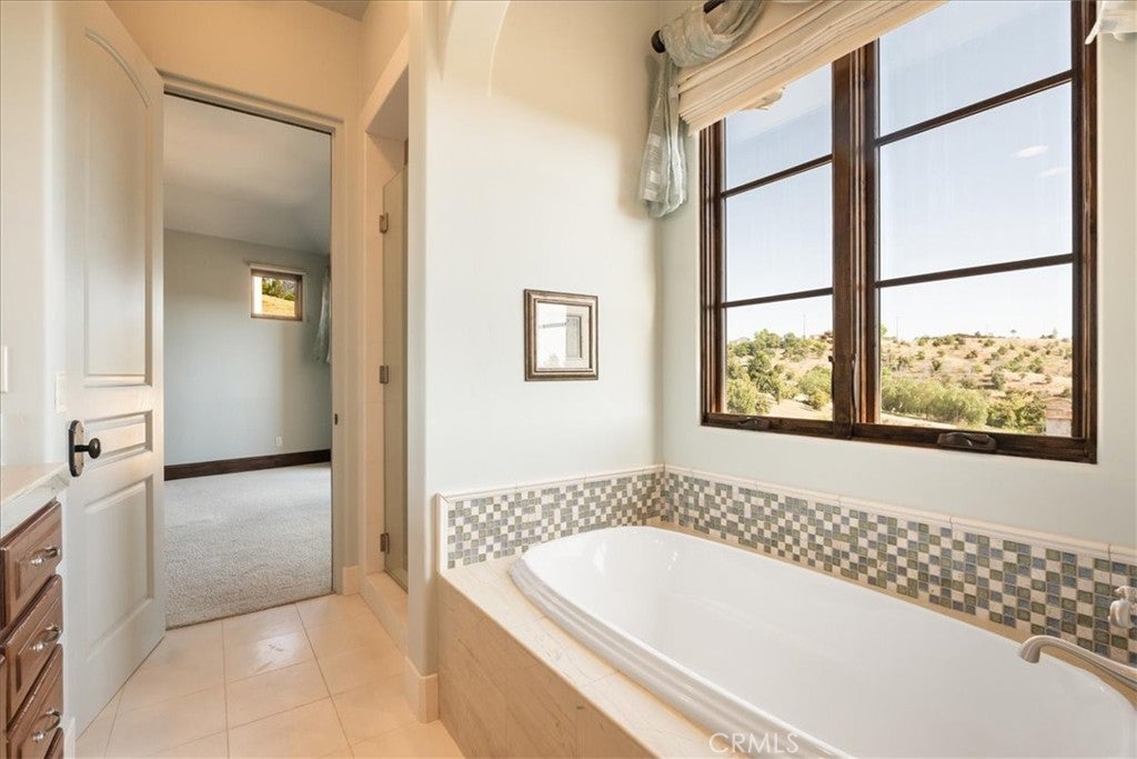 Fallbrook, California, 92028, United States, 7 Bedrooms Bedrooms, ,7 BathroomsBathrooms,Residential,For Sale,1827322