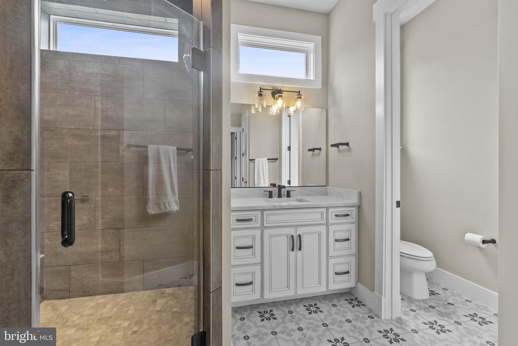 Warrenton, Virginia, 20187, United States, 4 Bedrooms Bedrooms, ,4 BathroomsBathrooms,Residential,For Sale,2048905