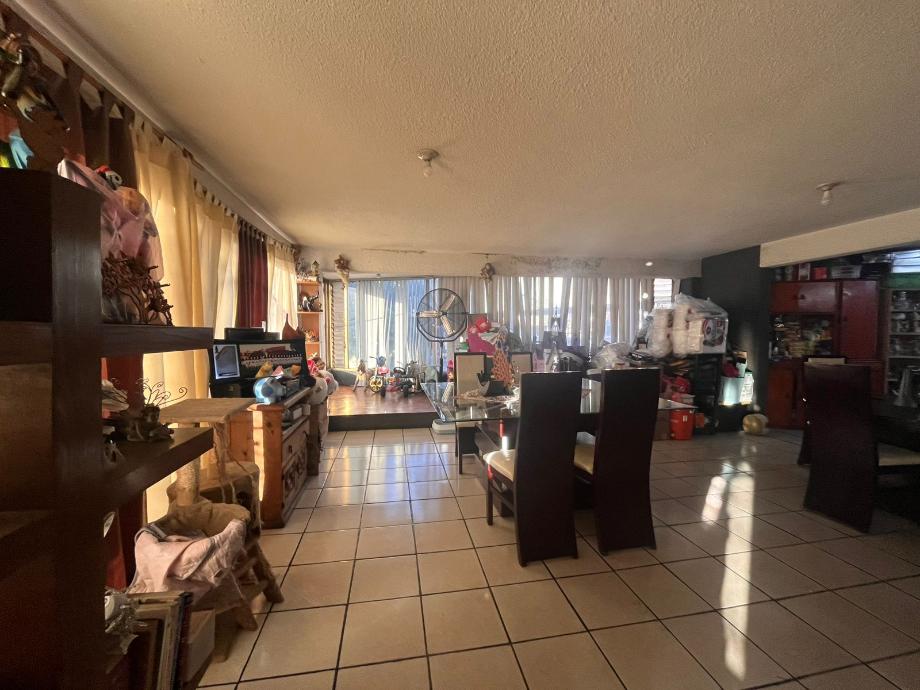 Azcapotzalco, Ciudad de México, 02160, Mexico, 5 Bedrooms Bedrooms, ,3 BathroomsBathrooms,Residential,For Sale,1997514