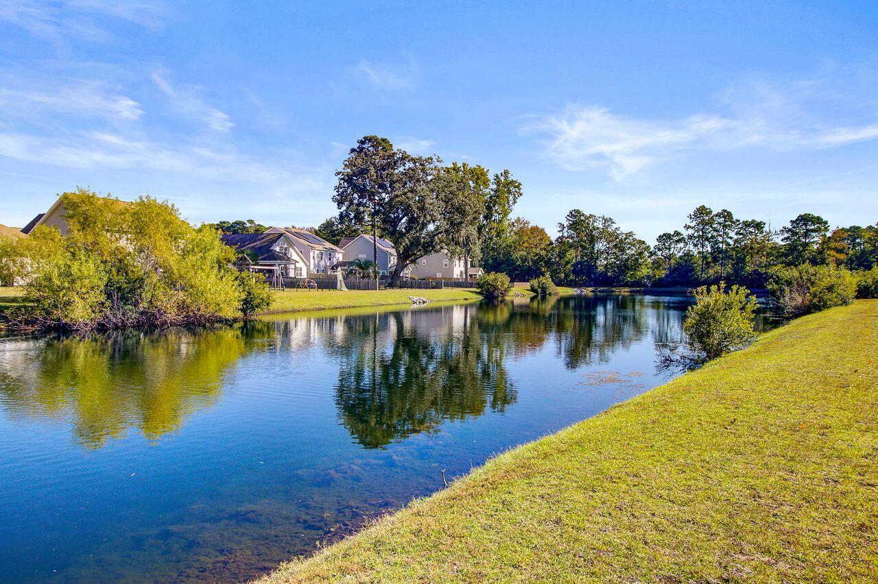 Johns Island, South Carolina, 29455, United States, 4 Bedrooms Bedrooms, ,2 BathroomsBathrooms,Residential,For Sale,1967653