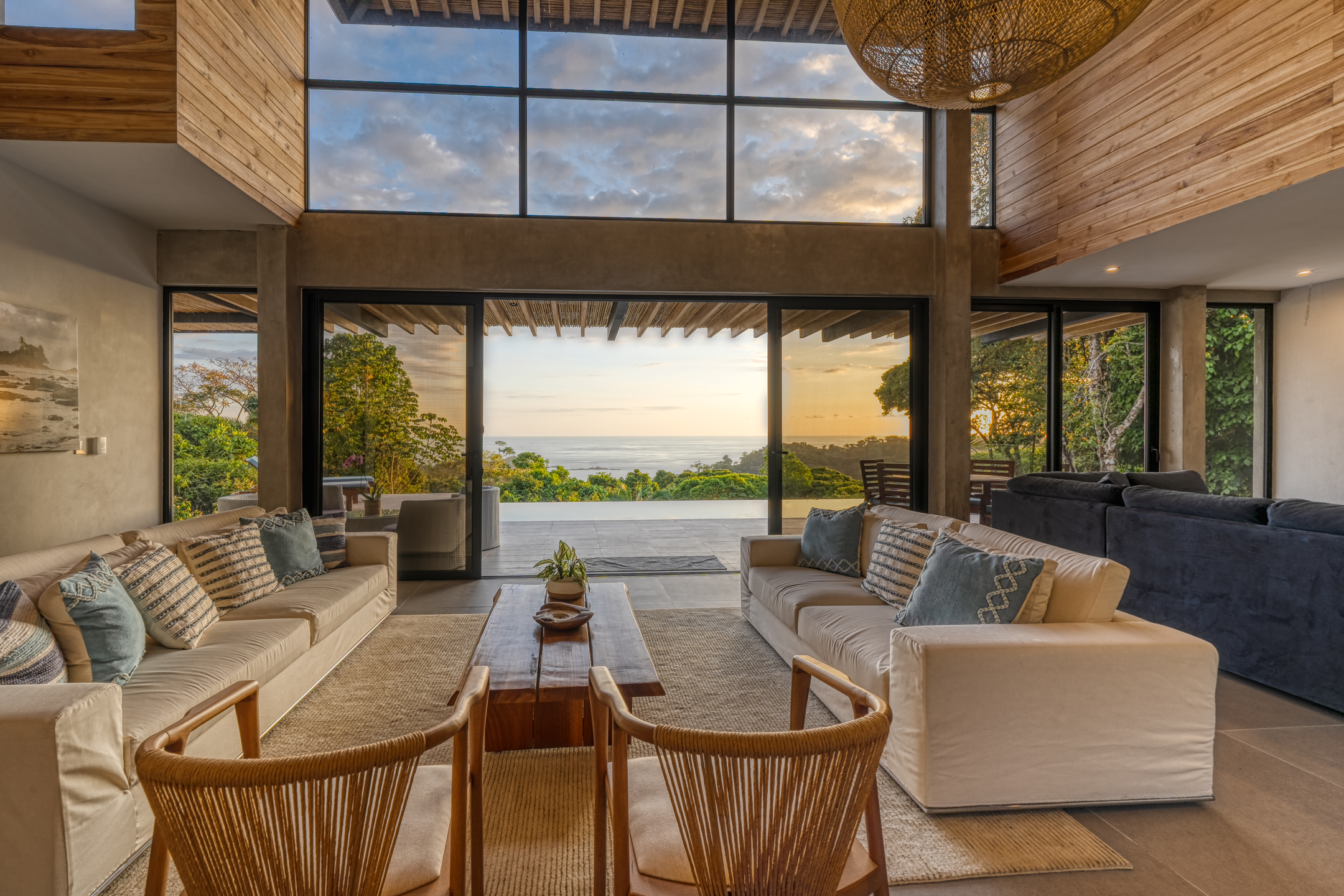 Dominical, Puntarenas, CR, 5 Bedrooms Bedrooms, ,4 BathroomsBathrooms,Residential,For Sale,1668972