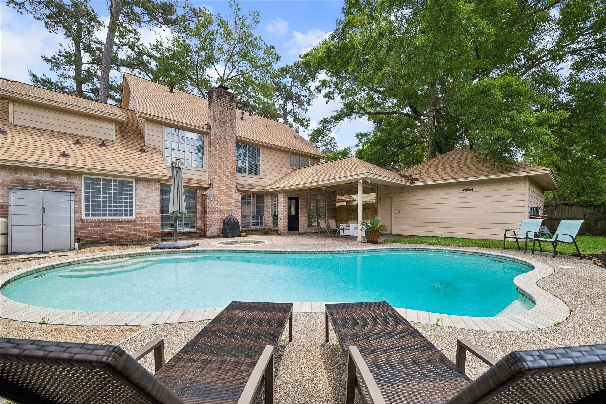  2919 Forest Garden Drive - 物件實景