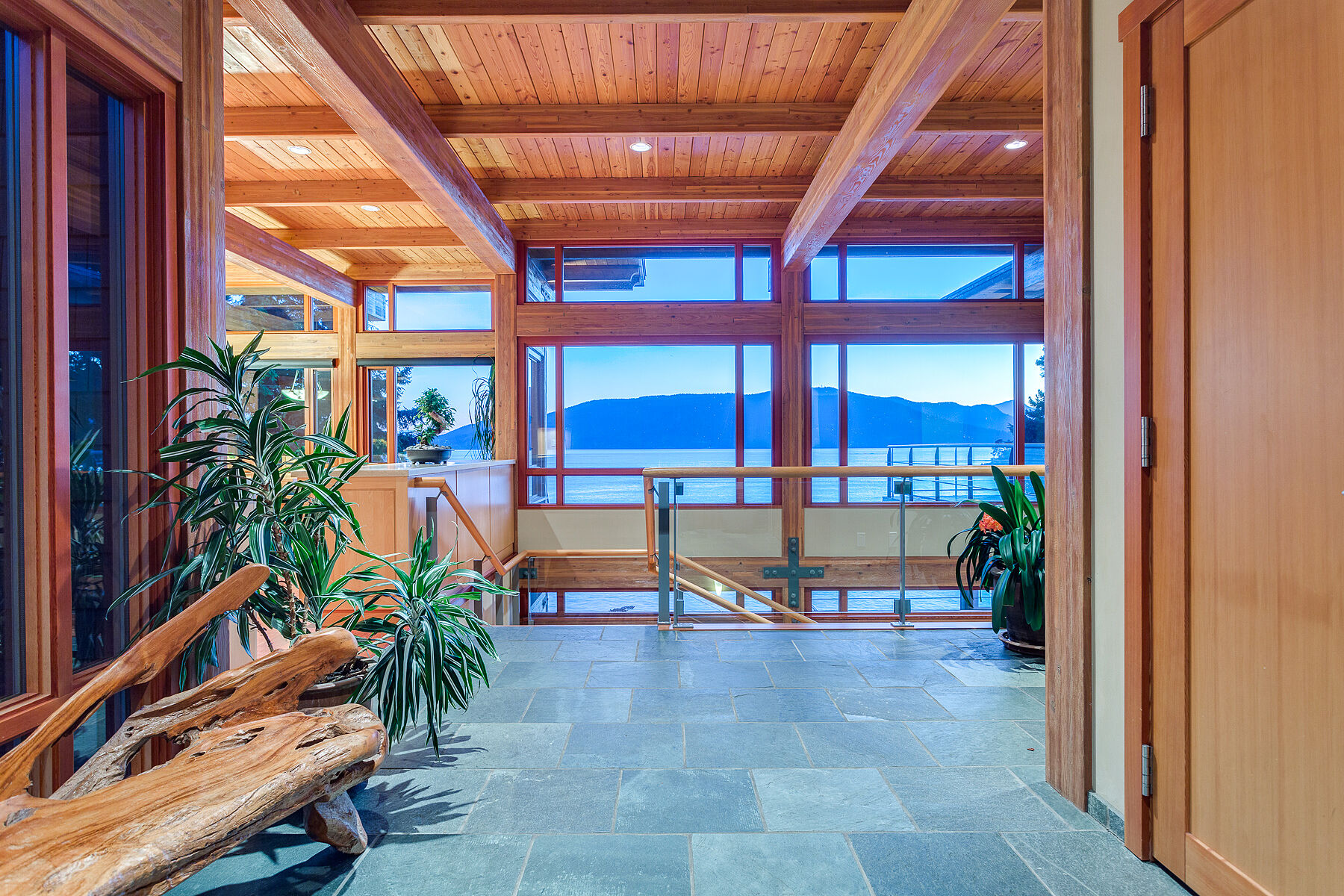  The Finest Waterfront Estate - 物件實景