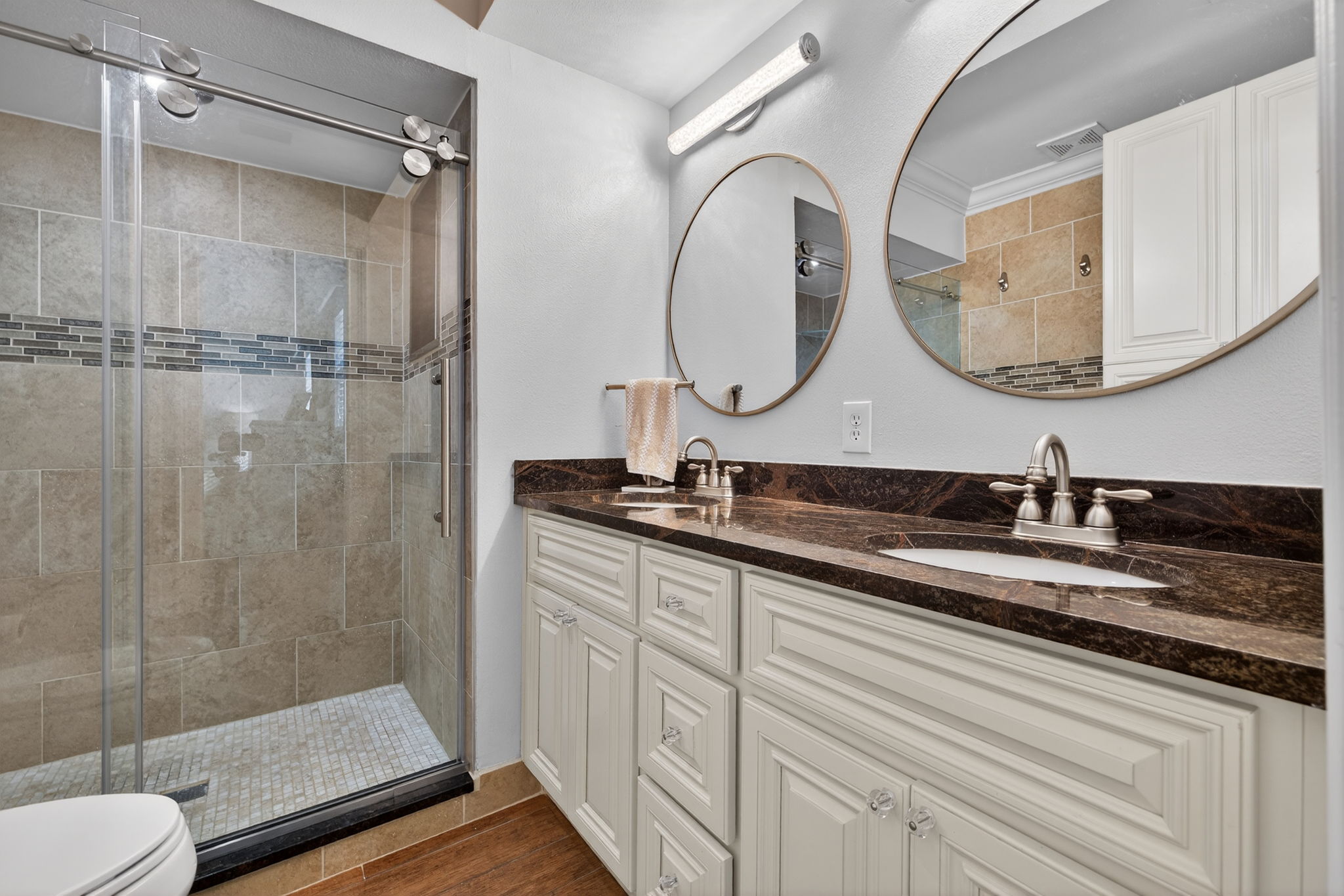 Tampa, Florida, 33615, United States, 4 Bedrooms Bedrooms, ,4 BathroomsBathrooms,Residential,For Sale,2005778