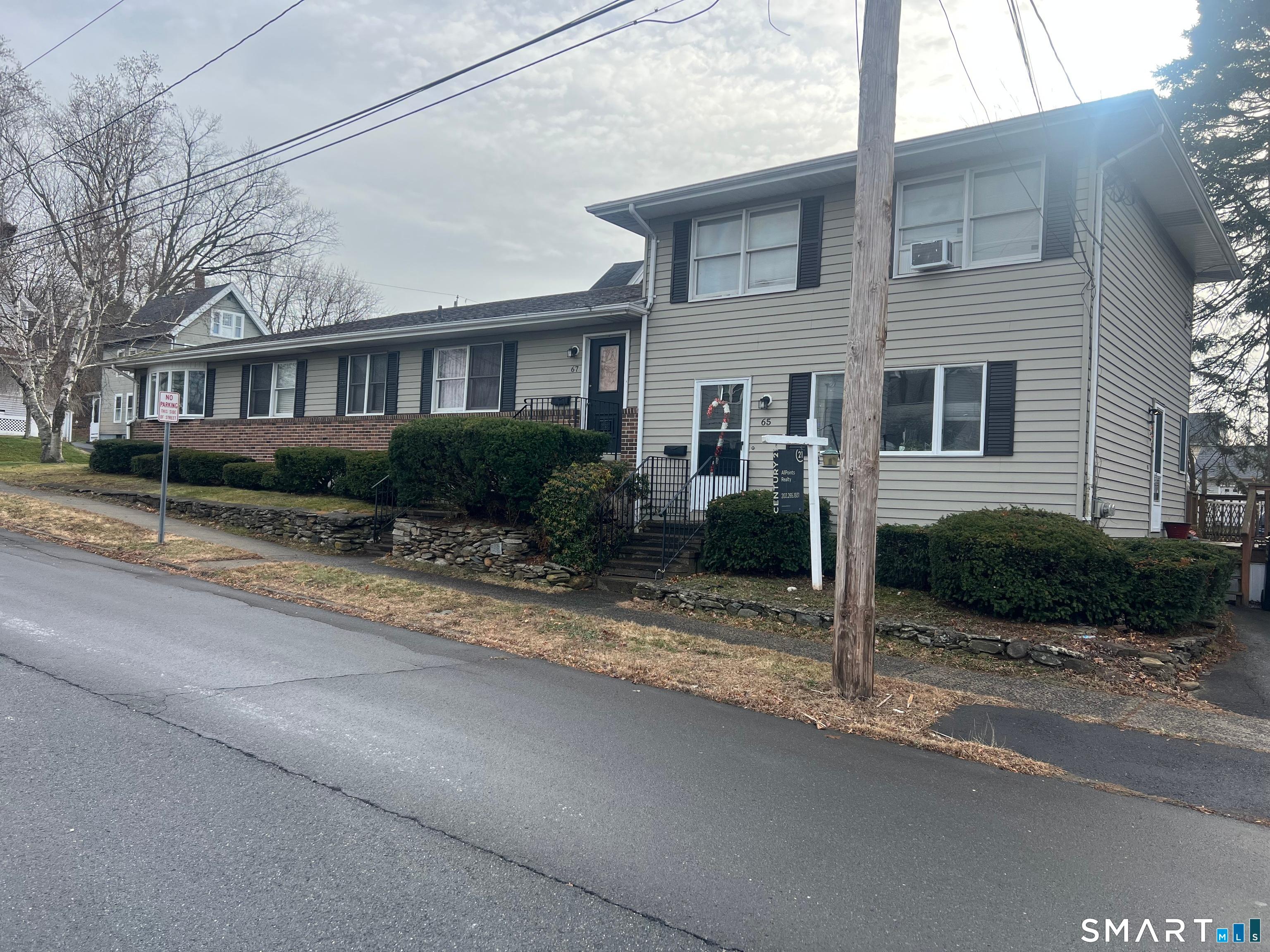 Wallingford, Connecticut, 06492, United States, 5 Bedrooms Bedrooms, ,4 BathroomsBathrooms,Residential,For Sale,1976200