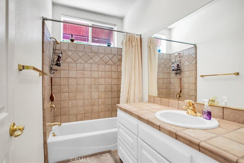 7495 Canyon Drive, Yucca Valley, California, 92284, United States, 3 Bedrooms Bedrooms, ,2 BathroomsBathrooms,Residential,For Sale,7495 Canyon Drive,1621046
