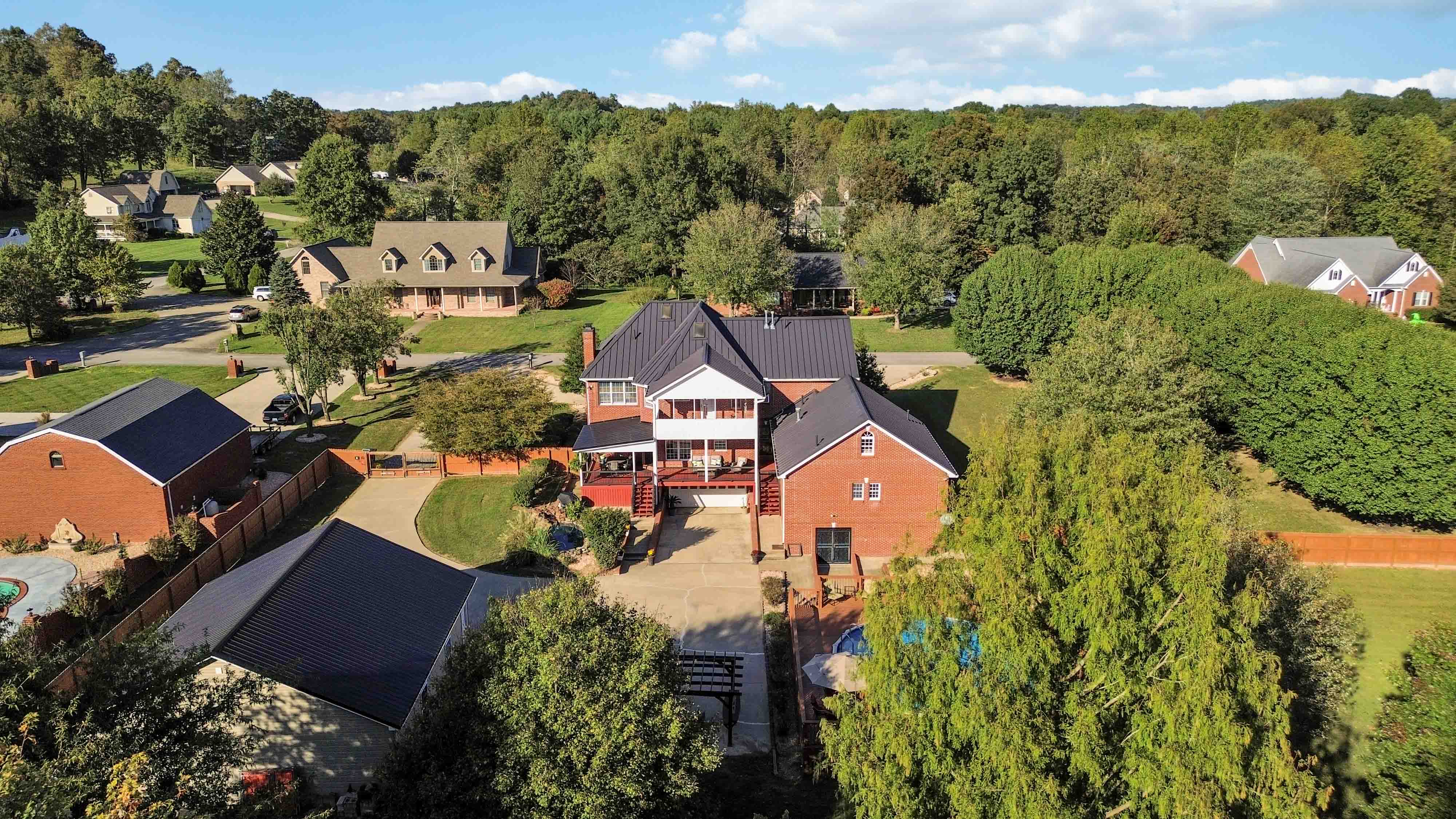 Corbin, Kentucky, 40701, United States, 10 Bedrooms Bedrooms, ,10 BathroomsBathrooms,Residential,For Sale,2045209