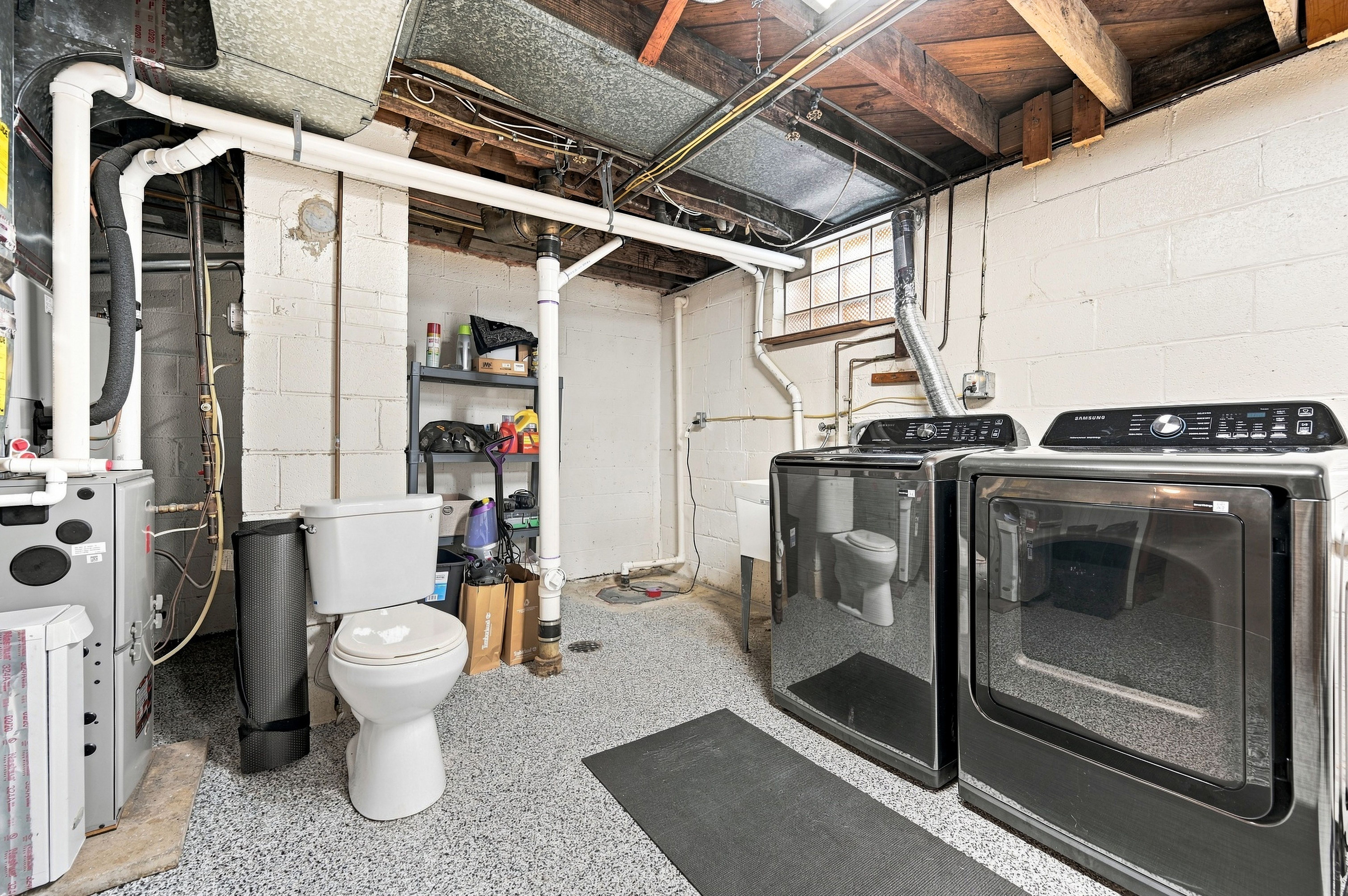  501 Sunnyland Avenue, Pittsburgh, PA 15227 - 物件實景