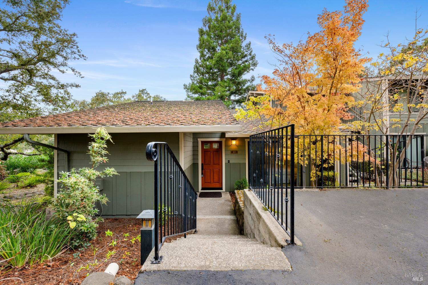 Napa, California, 94558, United States, 3 Bedrooms Bedrooms, ,2 BathroomsBathrooms,Residential,For Sale,1988085