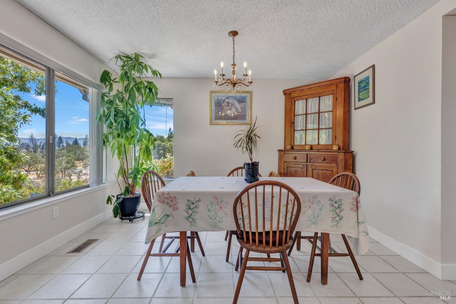 St. Helena, California, 94574, United States, 3 Bedrooms Bedrooms, ,2 BathroomsBathrooms,Residential,For Sale,1906770