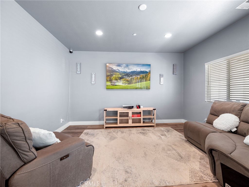Hesperia, California, 92345, United States, 4 Bedrooms Bedrooms, ,3 BathroomsBathrooms,Residential,For Sale,1874761