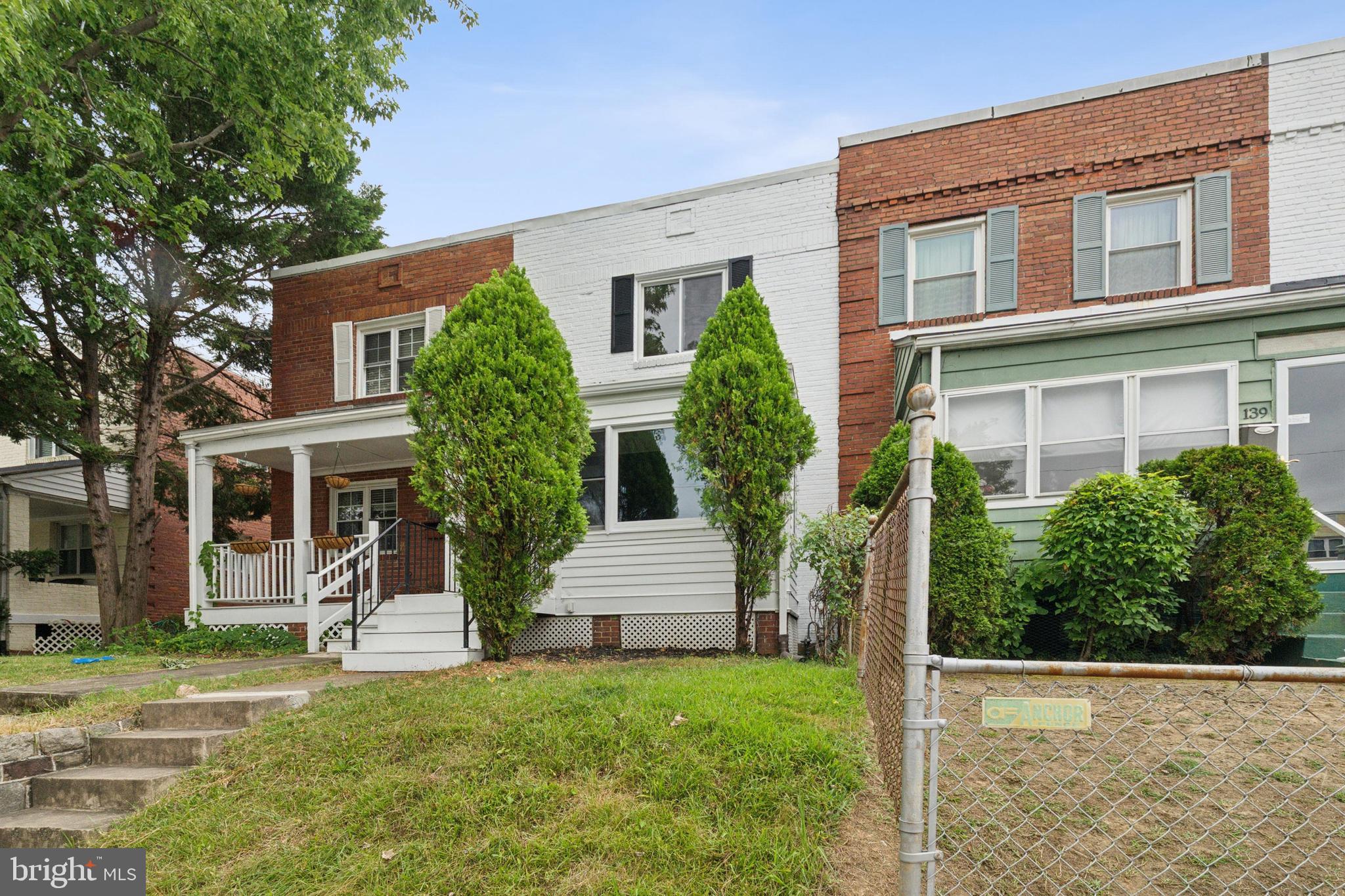 Alexandria, Virginia, 22305, United States, 2 Bedrooms Bedrooms, ,2 BathroomsBathrooms,Residential,For Sale,1944673