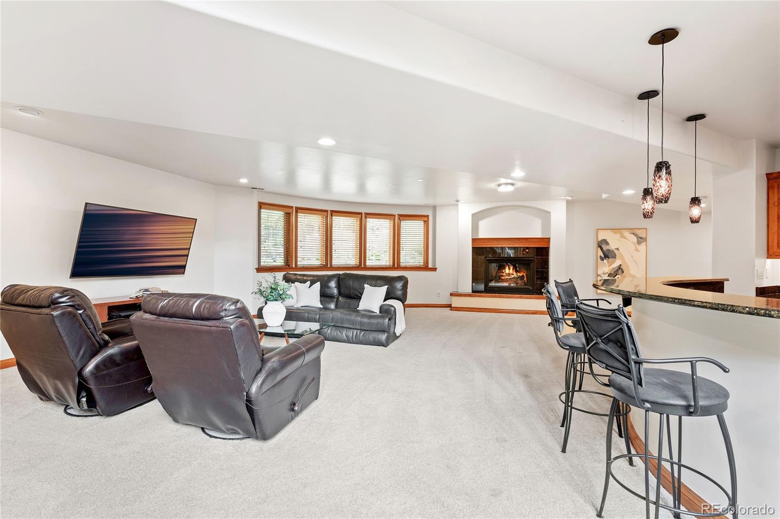 Littleton, Colorado, 80120, United States, 6 Bedrooms Bedrooms, ,7 BathroomsBathrooms,Residential,For Sale,1902050