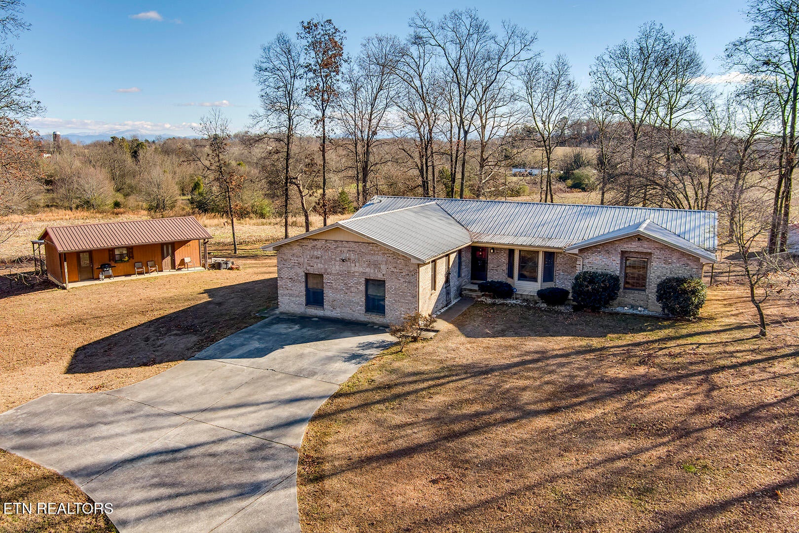 Loudon, Tennessee, 37774, United States, 3 Bedrooms Bedrooms, ,3 BathroomsBathrooms,Residential,For Sale,2013606