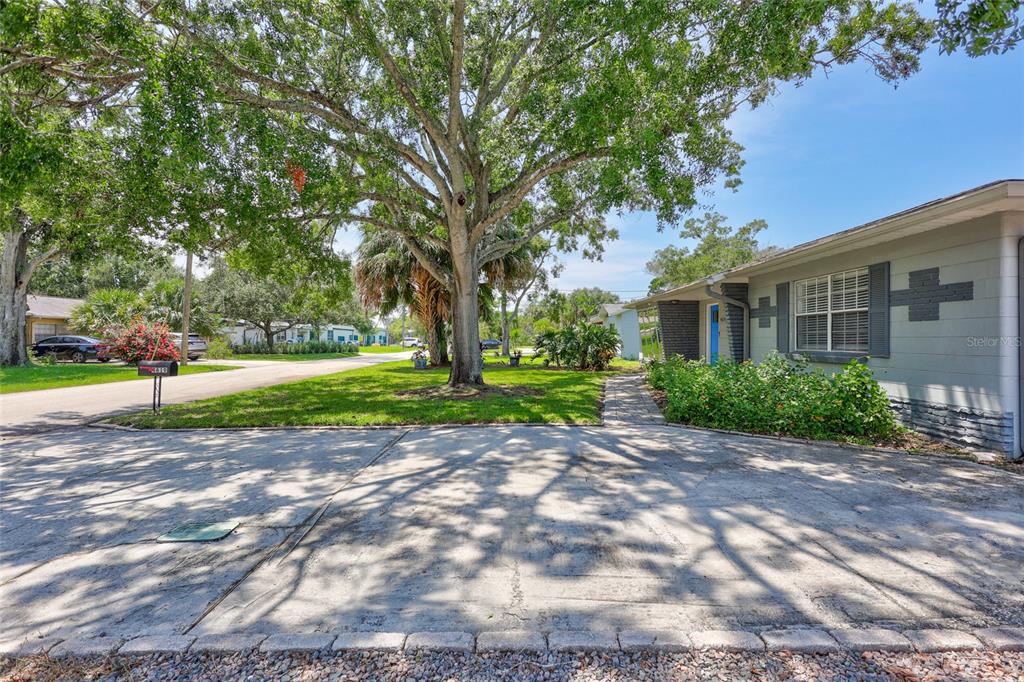 Tampa, Florida, 33611, United States, 3 Bedrooms Bedrooms, ,2 BathroomsBathrooms,Residential,For Sale,1876047