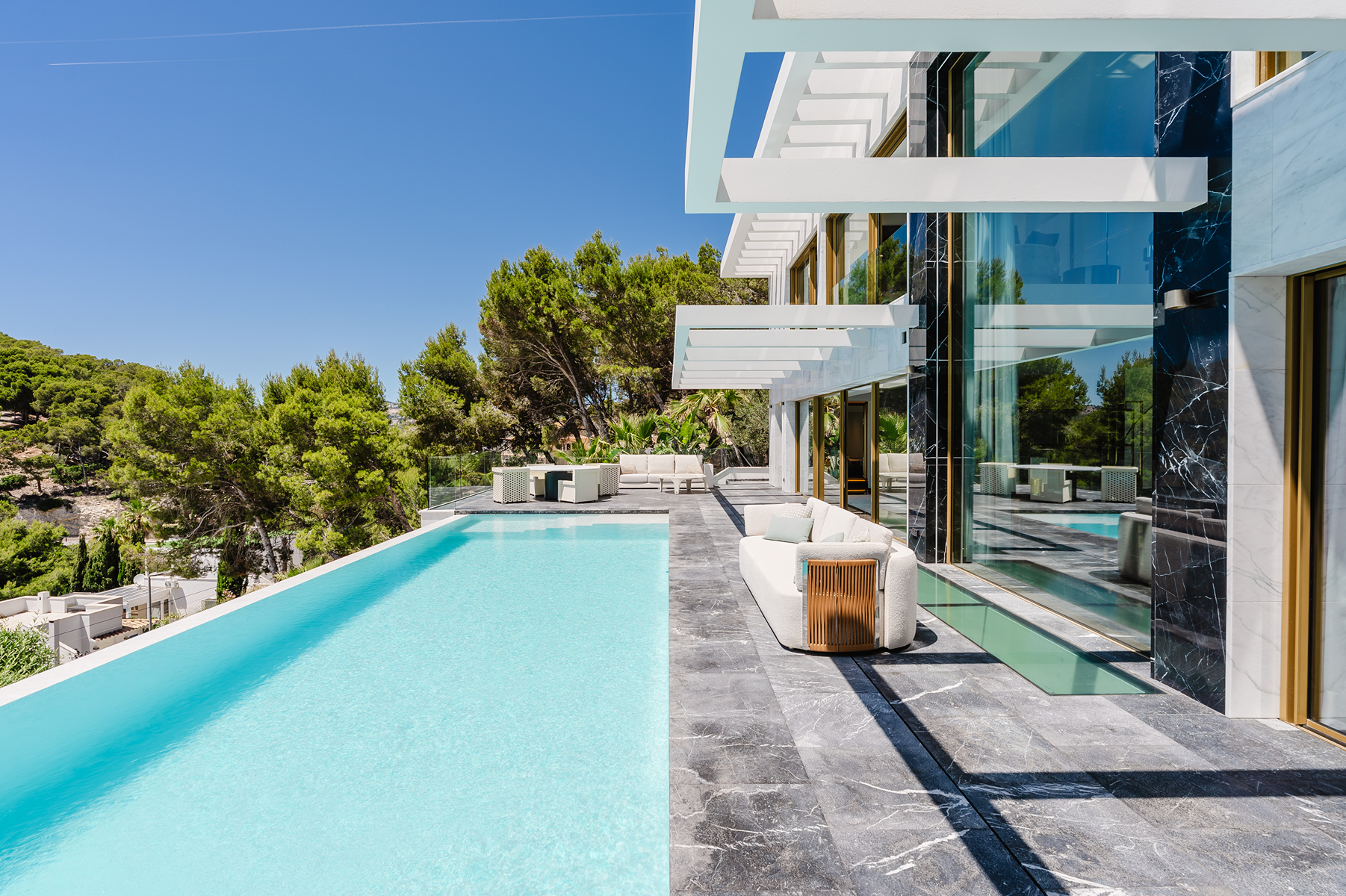  Villa with pool and sea views in Cala Llamp - 物件實景
