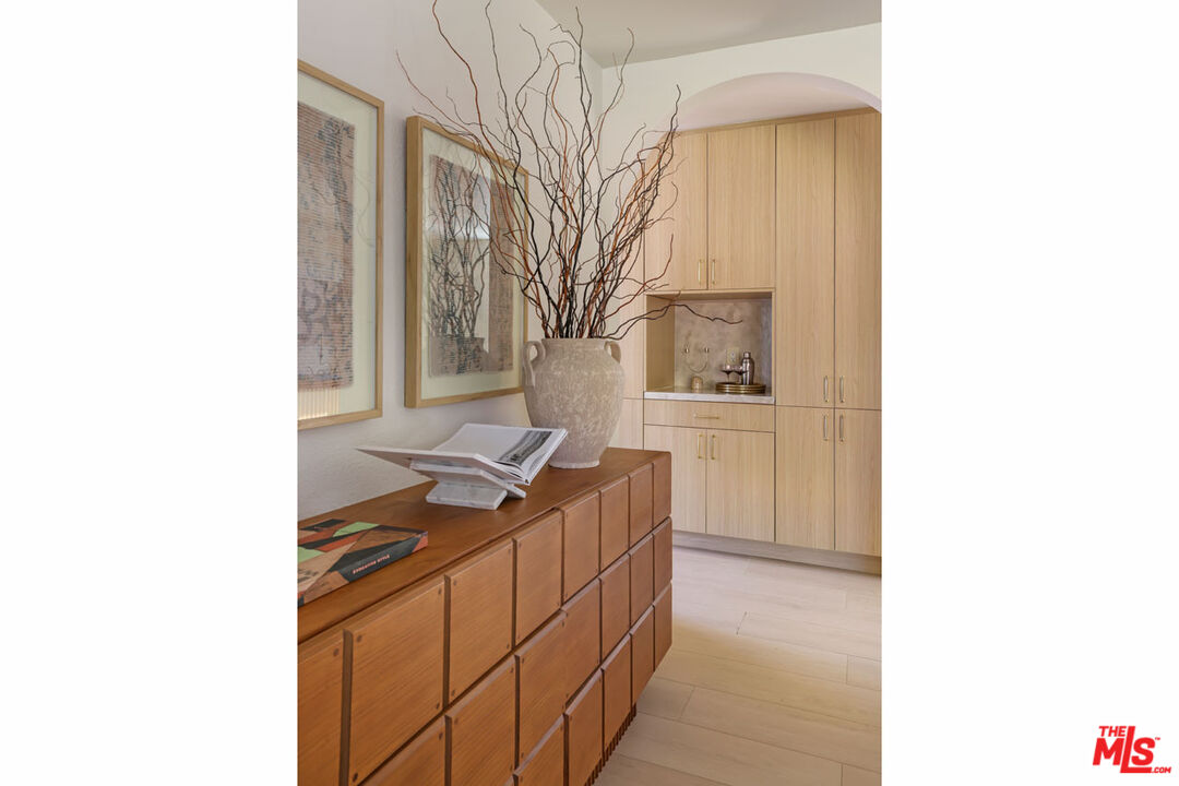 Los Angeles, California, 90065, United States, 4 Bedrooms Bedrooms, ,5 BathroomsBathrooms,Residential,For Sale,2002070