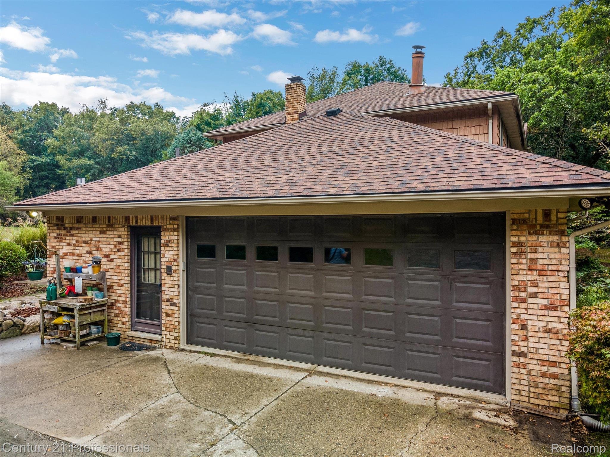 Holly, Michigan, 48442, United States, 4 Bedrooms Bedrooms, ,4 BathroomsBathrooms,Residential,For Sale,1943640