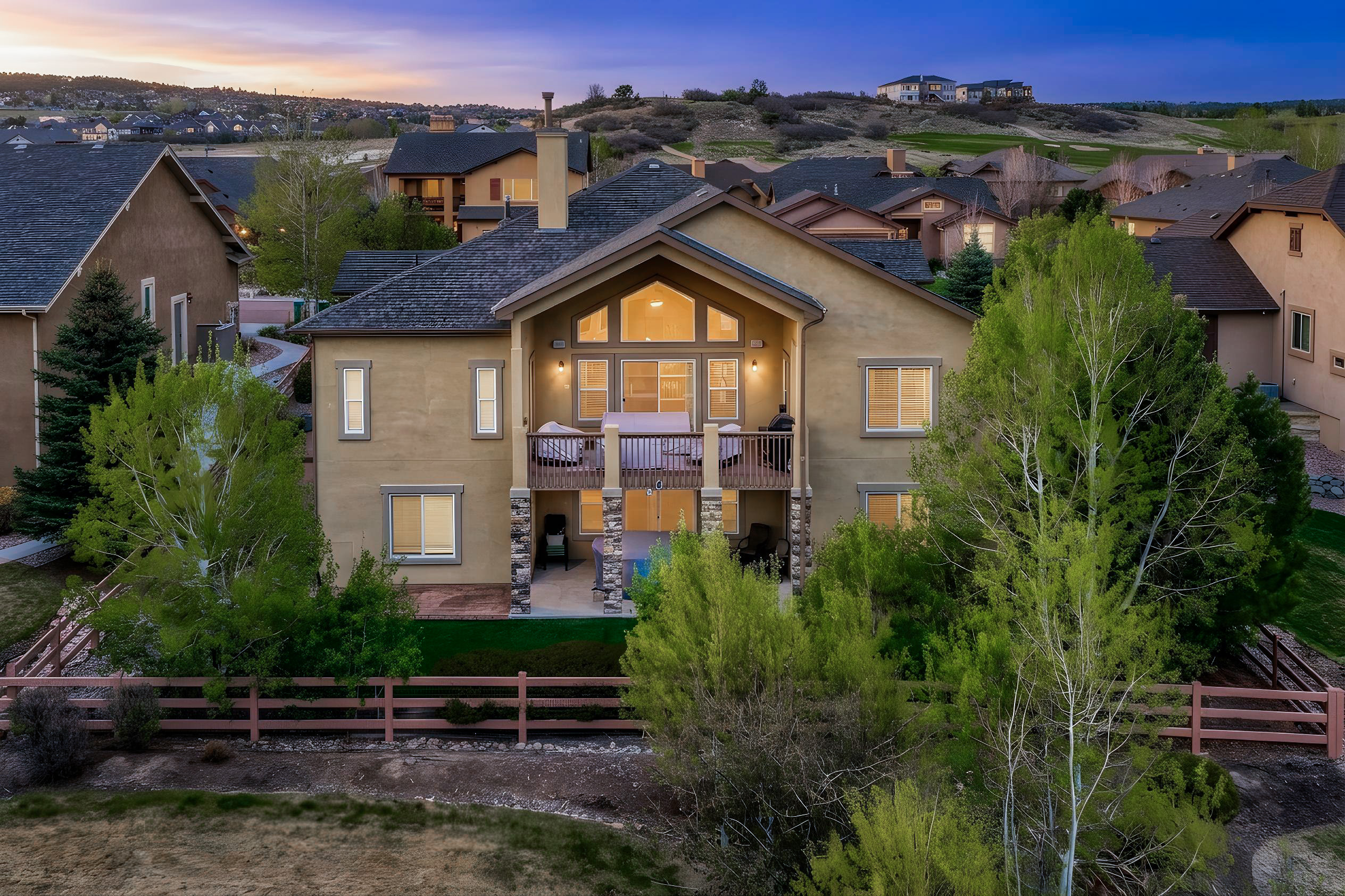  Elevated Living with Unmatched Pikes Peak Views in Flying Horse - 物件實景