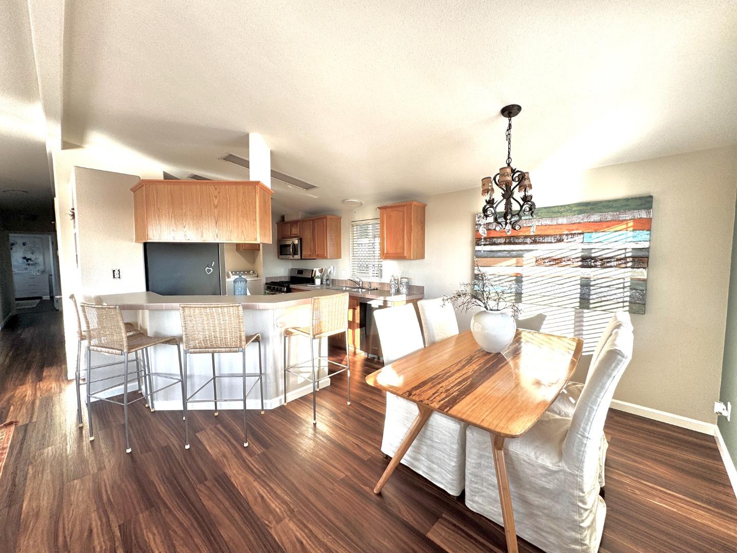 Half Moon Bay, California, 94019, United States, 2 Bedrooms Bedrooms, ,2 BathroomsBathrooms,Residential,For Sale,1997249