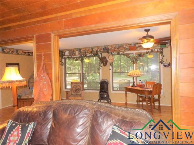 912 CR 3920, Hawkins, Texas, 75765, United States, 4 Bedrooms Bedrooms, ,3 BathroomsBathrooms,Residential,For Sale,912 CR 3920,1629044