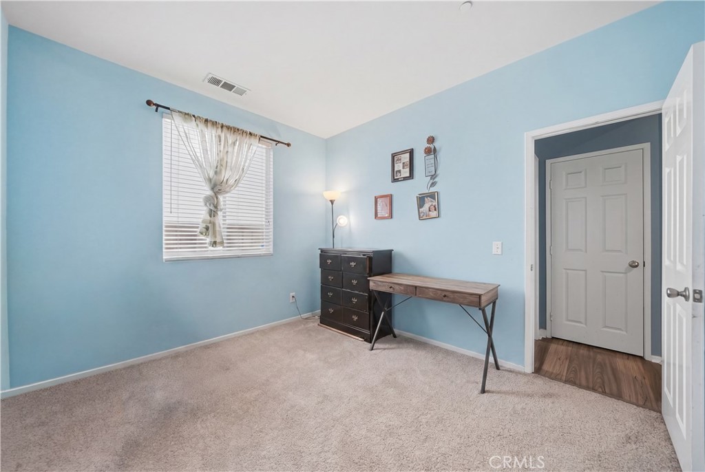Lake Elsinore, California, 92532, United States, 5 Bedrooms Bedrooms, ,3 BathroomsBathrooms,Residential,For Sale,2049306