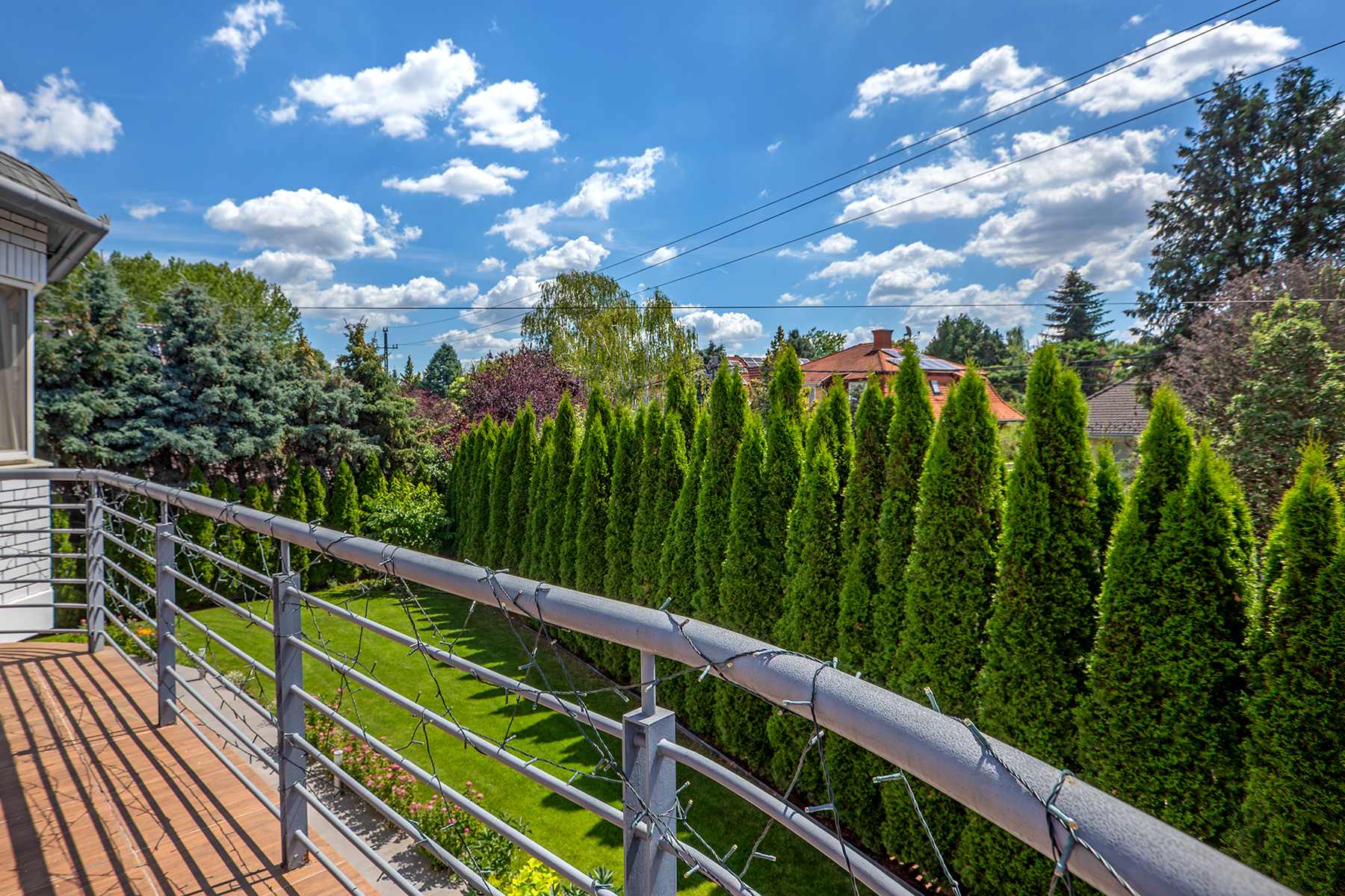  Exceptional Family Residence in an Elegant Residential Enclave of Budapest’s 16t - 物件實景