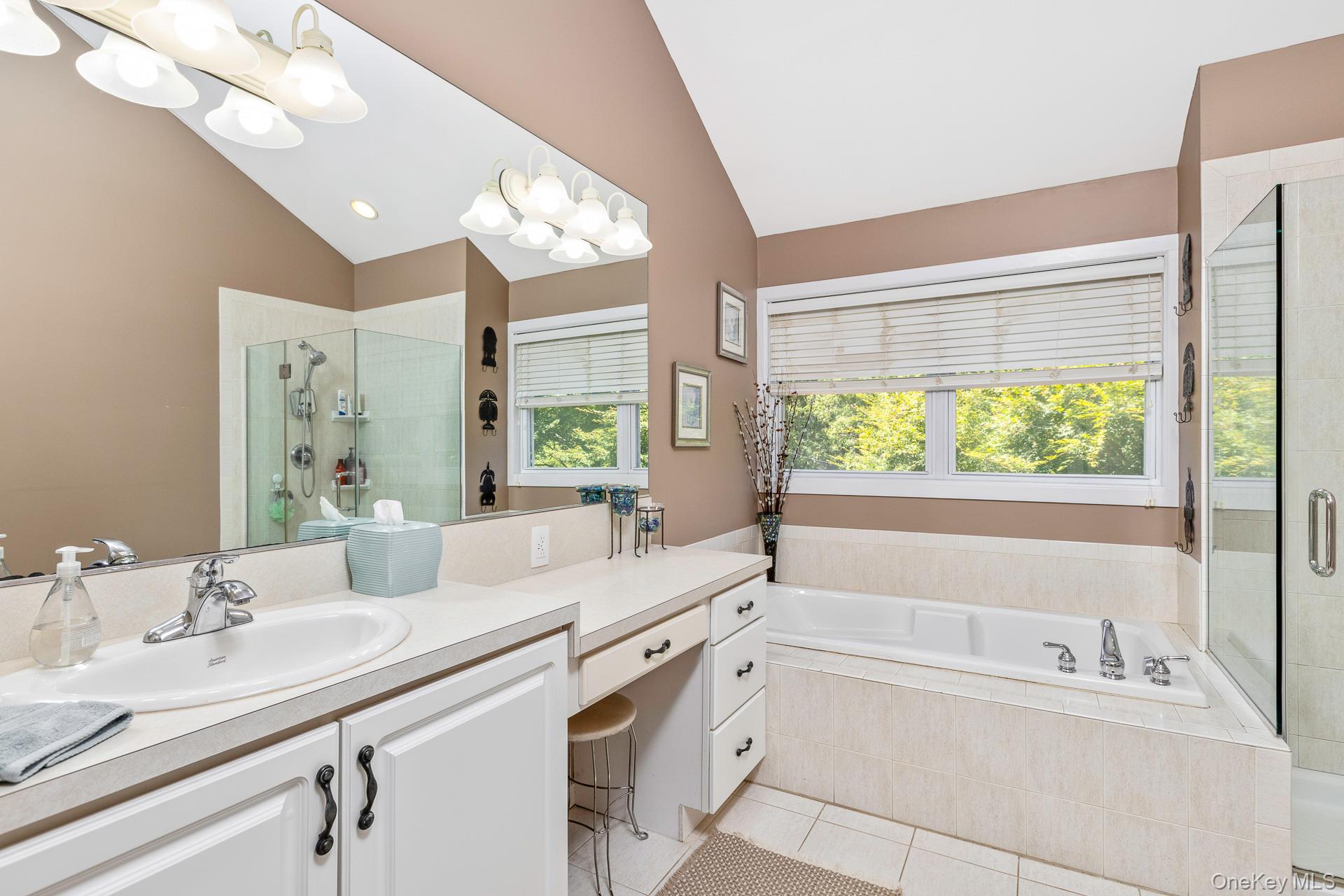  17 Dorfer Lane, Nesconset, NY, 11767 - 物件實景