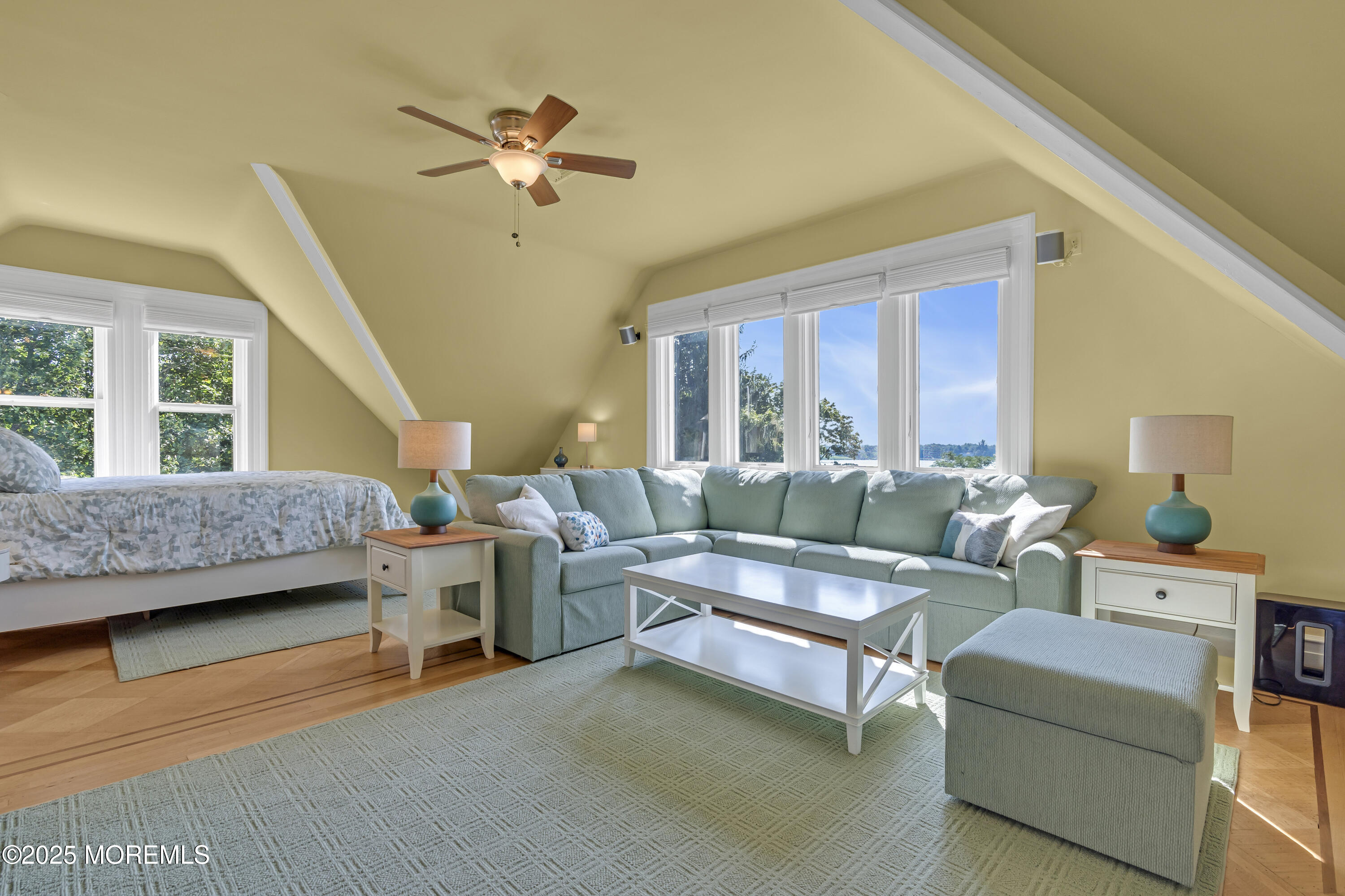 Red Bank, New Jersey, 07701, United States, 9 Bedrooms Bedrooms, ,6 BathroomsBathrooms,Residential,For Sale,1934404
