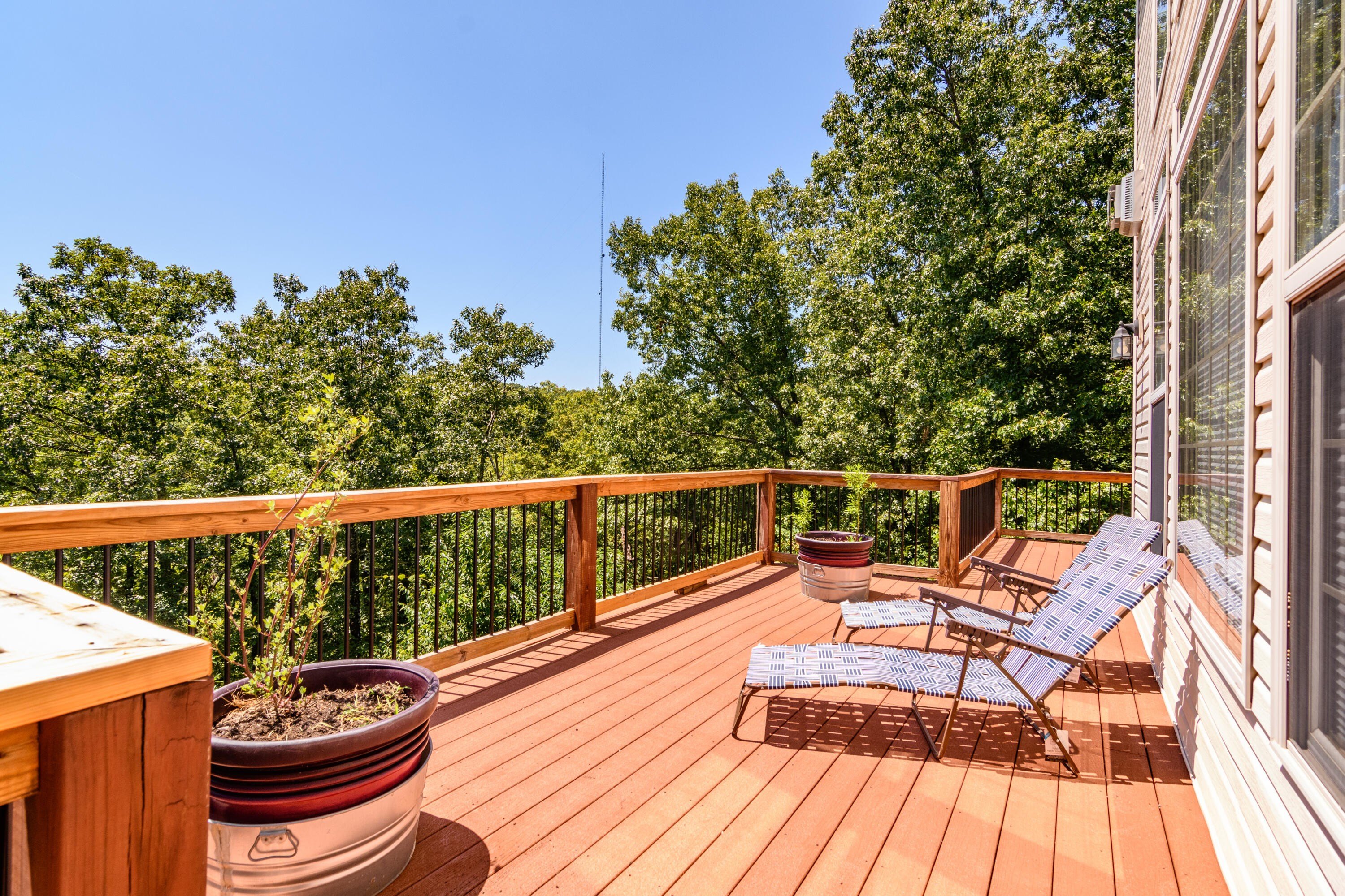 Walnut Shade, Missouri, 65771, United States, 6 Bedrooms Bedrooms, ,5 BathroomsBathrooms,Residential,For Sale,1975828