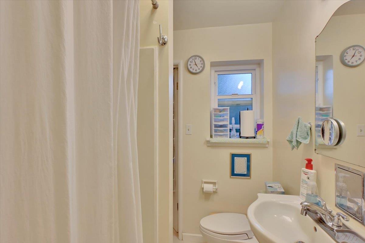 Sacramento, California, 95864, United States, ,Residential,For Sale,1989325