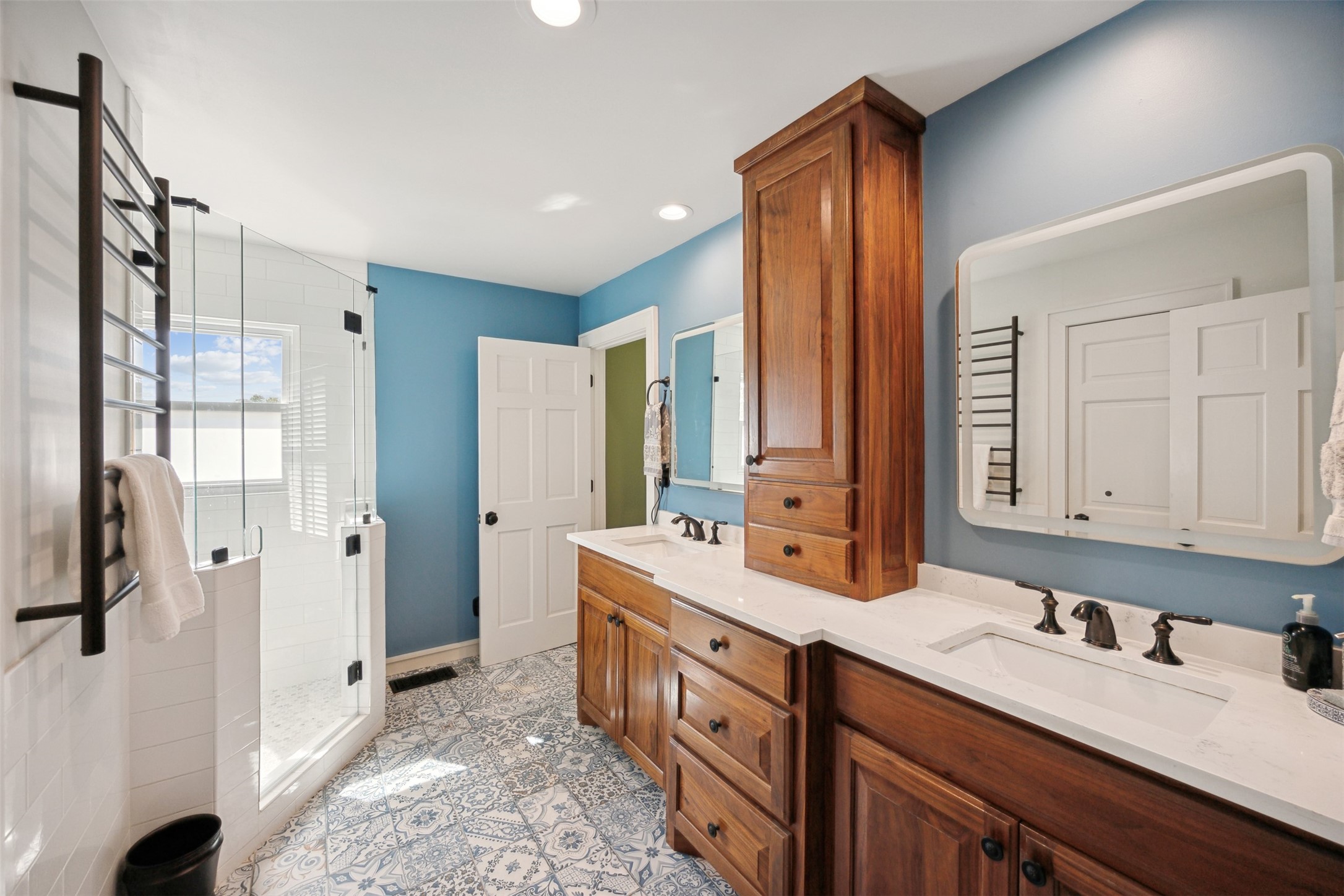 Forney, Texas, 75126, United States, 4 Bedrooms Bedrooms, ,3 BathroomsBathrooms,Residential,For Sale,1988269