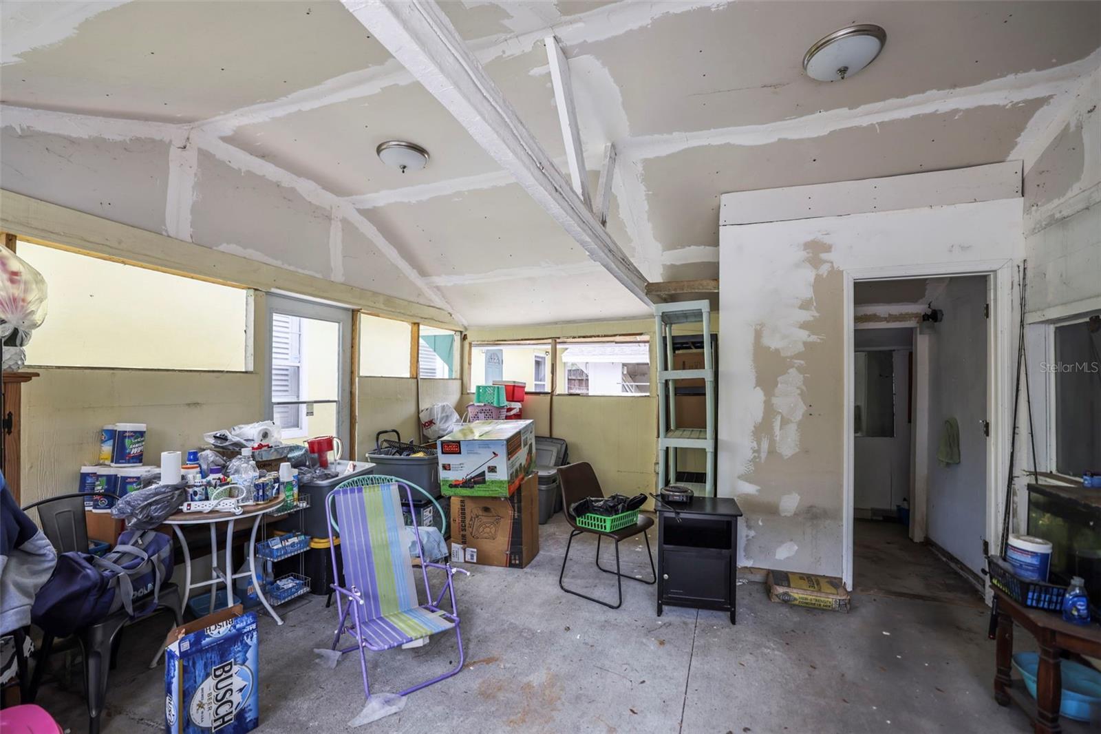 Clearwater, Florida, 33760, United States, 3 Bedrooms Bedrooms, ,2 BathroomsBathrooms,Residential,For Sale,1826177